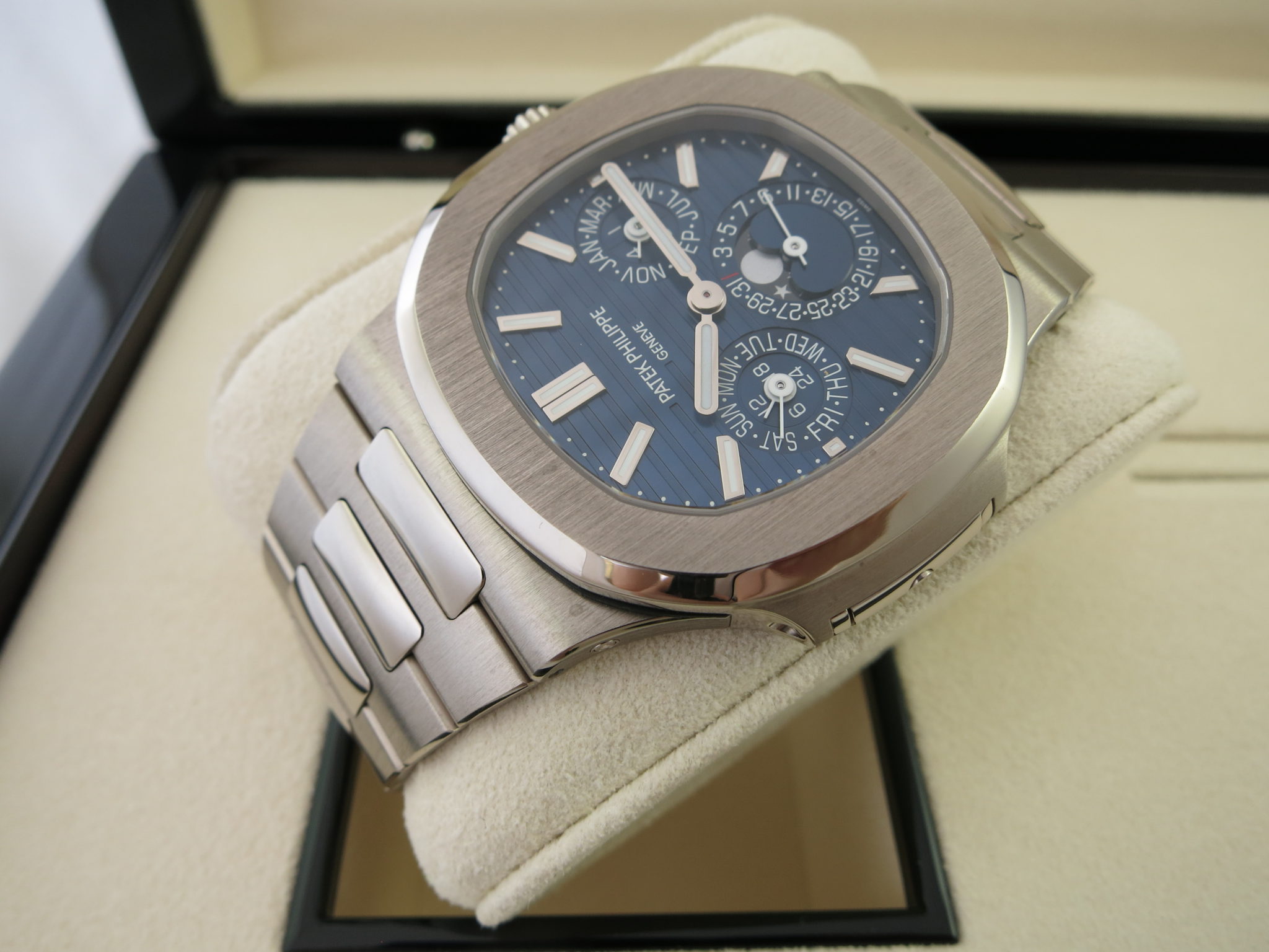 patek 5740 retail price